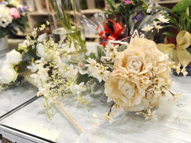 Consejos para decorar con flores su mesa en estas fechas tan especiales