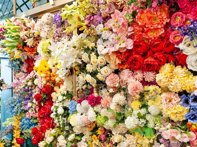 ¡Llene de color su vivienda decorándola con flores!