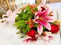 Solicite el mejor precio para el envío de flores a domicilio